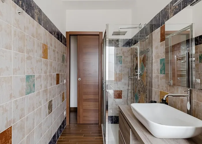דירה Scarfoglio Apartment, 4 Persone, 2 Camere, Balcone, Wi-fi, Stazione Tiburtina