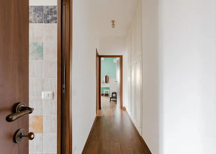 Scarfoglio Apartment, 4 Persone, 2 Camere, Balcone, Wi-fi, Stazione Tiburtina דירה *